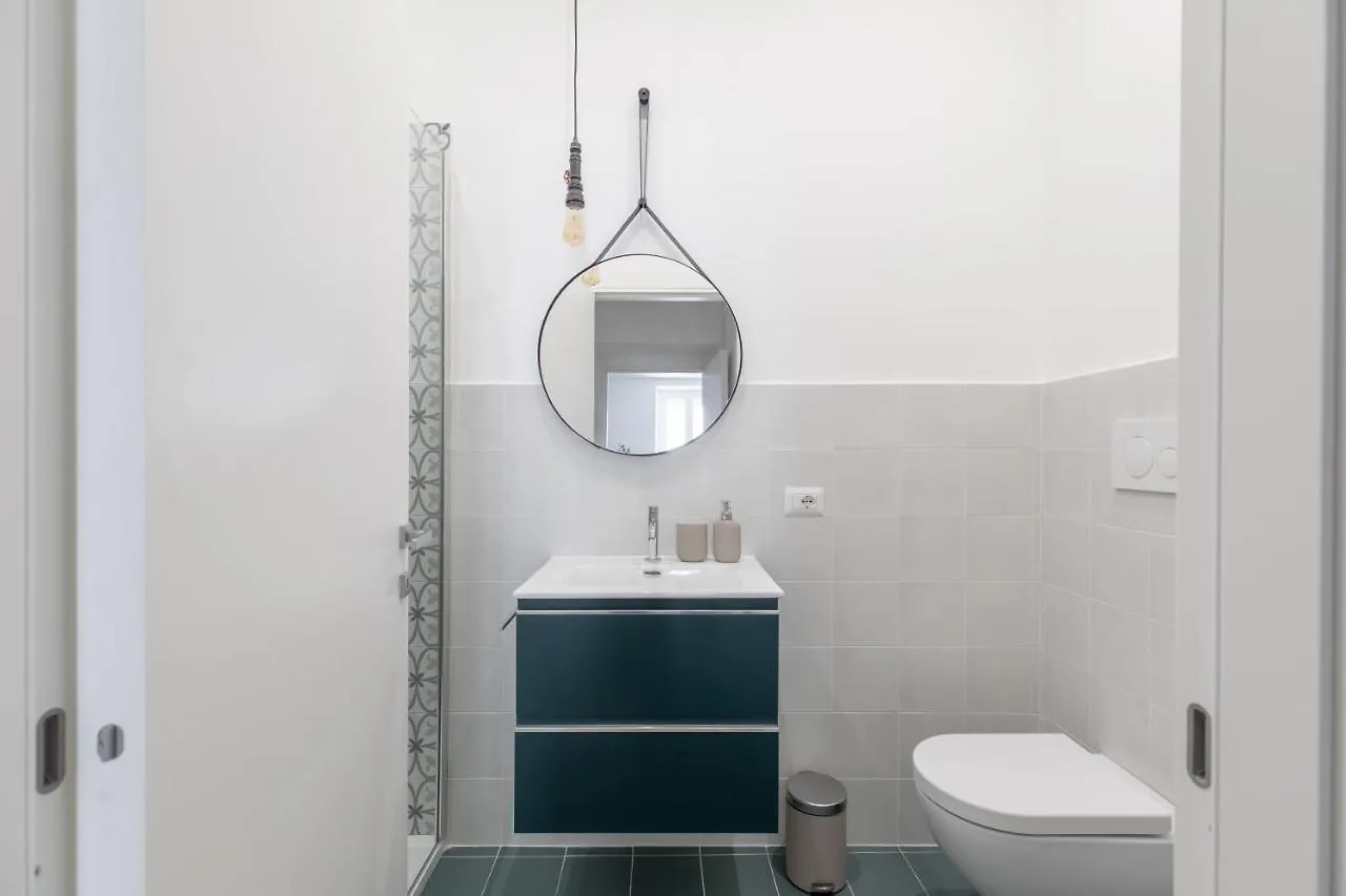 Apartment Iflat Colorful And Bright Apartament In Monti Rome Italy