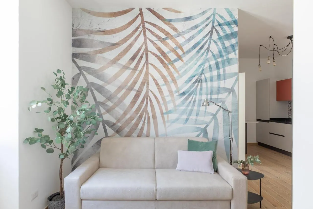 Iflat Colorful And Bright Apartament In Monti Rome Italy